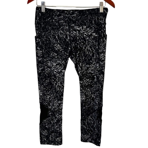 Lululemon Pace Rival Crop *22" - Picture 6 of 15